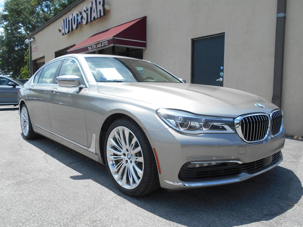 2018 BMW 7 Series 750i's photo