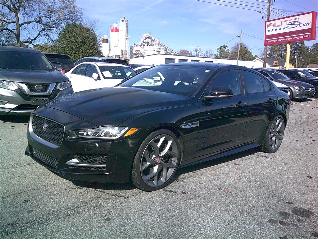 2017 Jaguar XE R-Sport