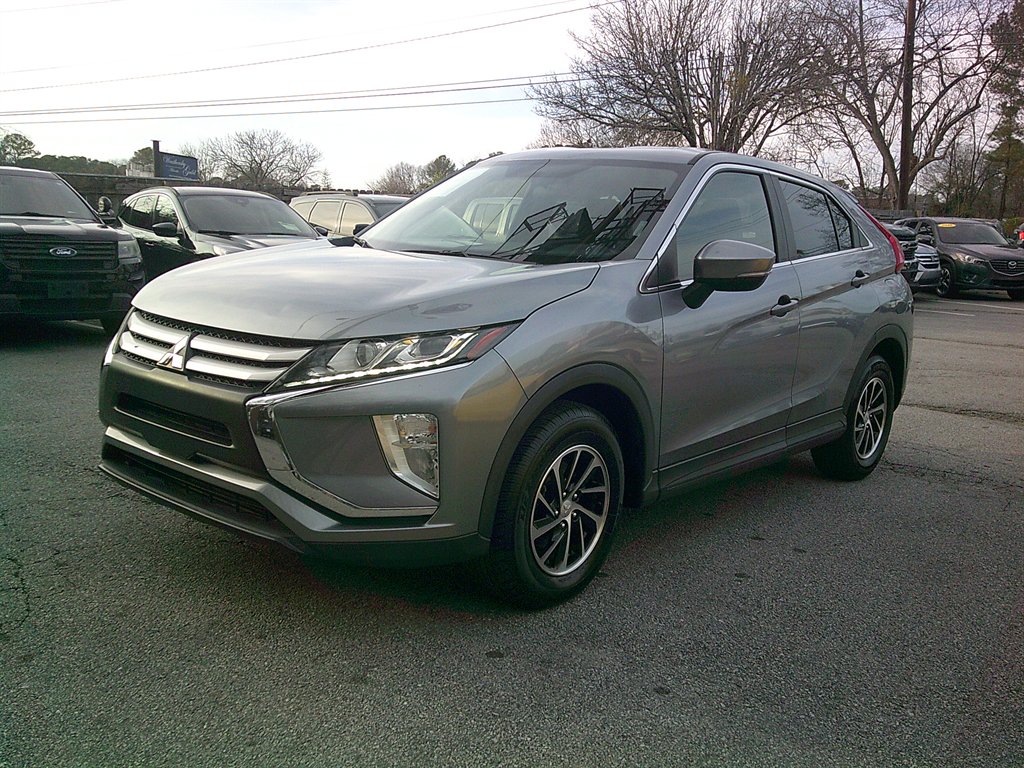 2020 Mitsubishi Eclipse Cross ES's photo