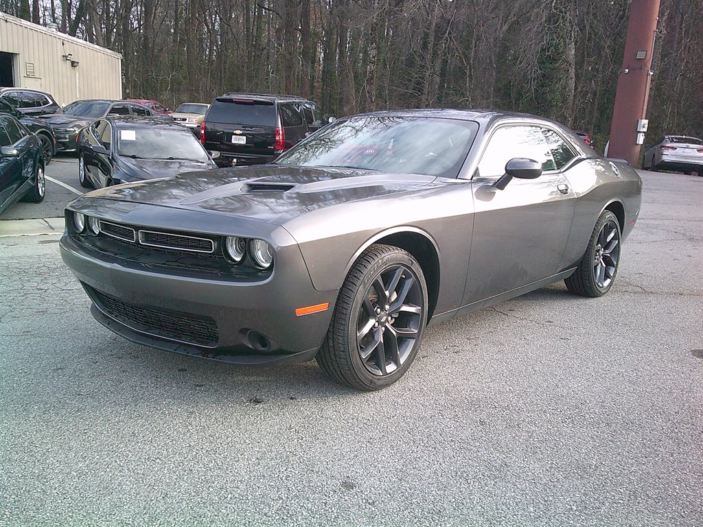 2022 Dodge Challenger SXT