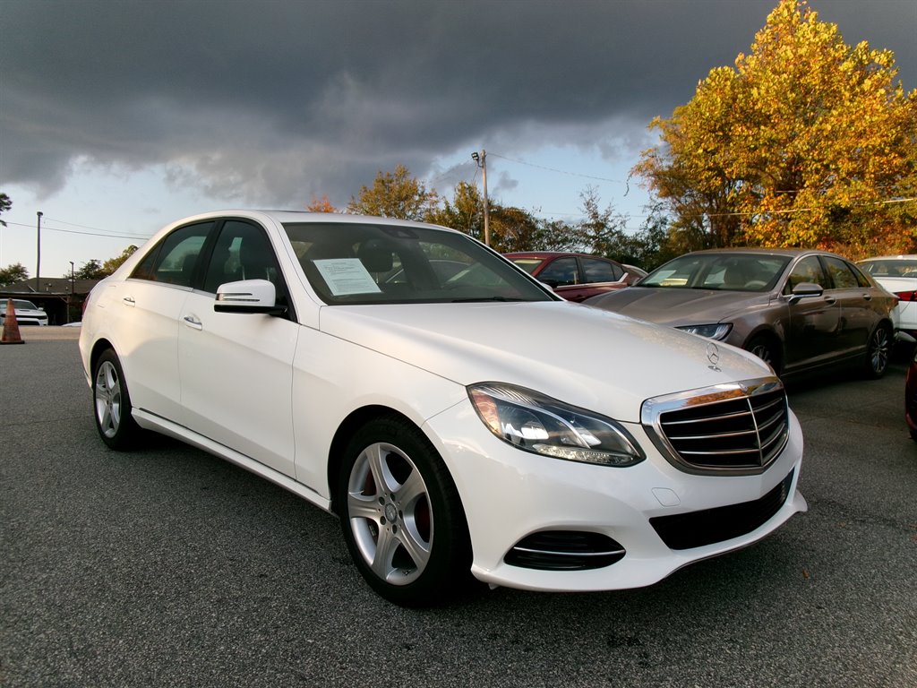 2016 Mercedes-Benz E-Class's photo