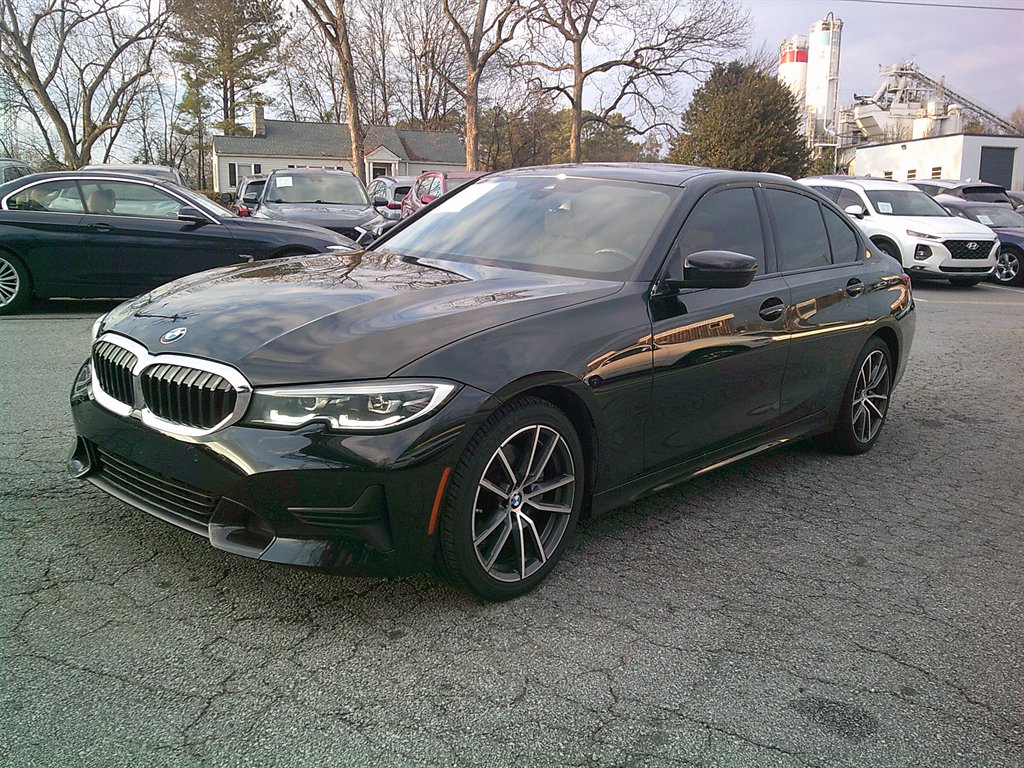 2020 BMW 3 Series 330i Sedan's photo