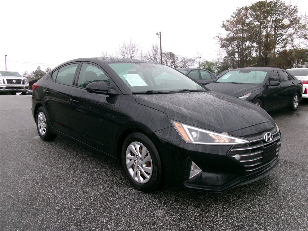 2020 Hyundai Elantra SE