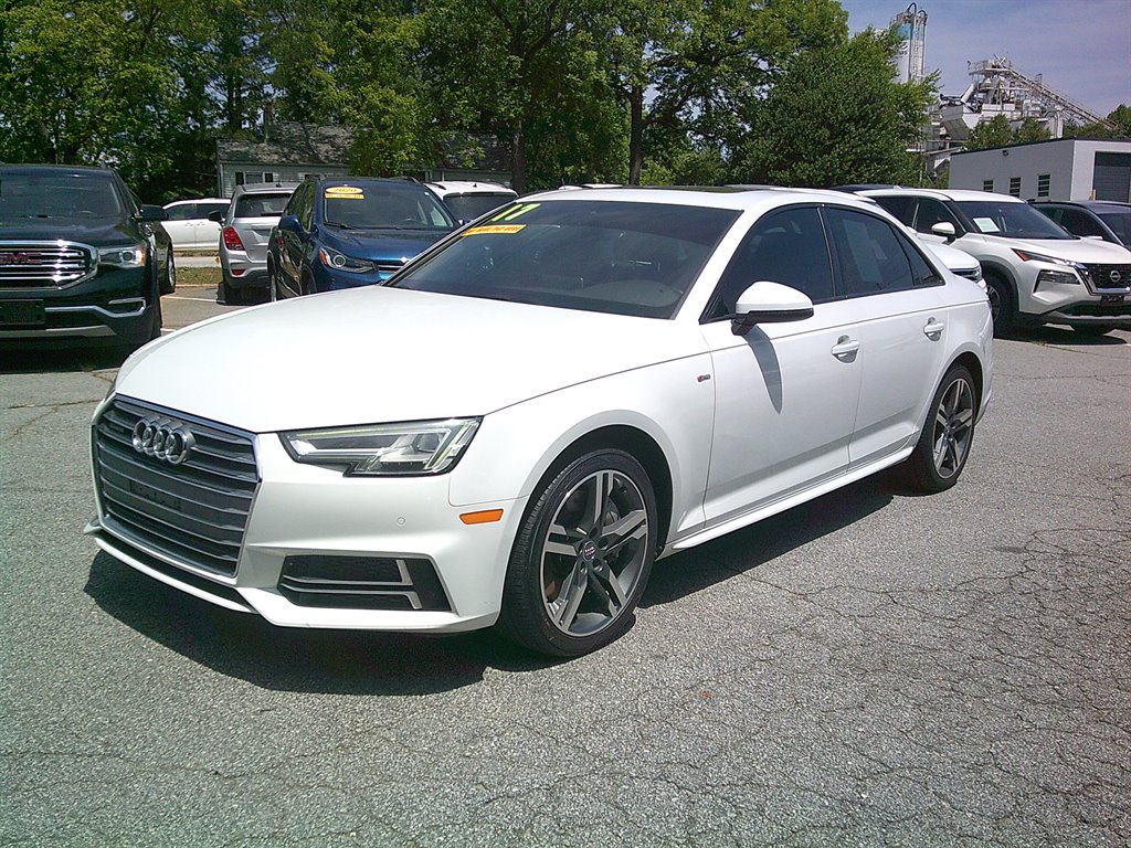 2017 Audi A4 2.0T quattro S tronic Premium Plus's photo